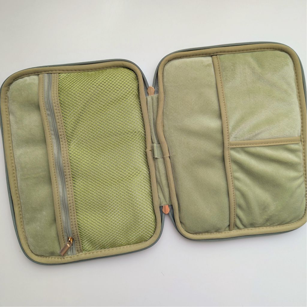 Matcha Puff Pouch